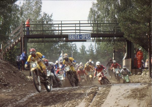 Hyvinkään SM-cross startti 1981